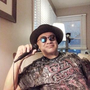 Meet your Posher, Alphie